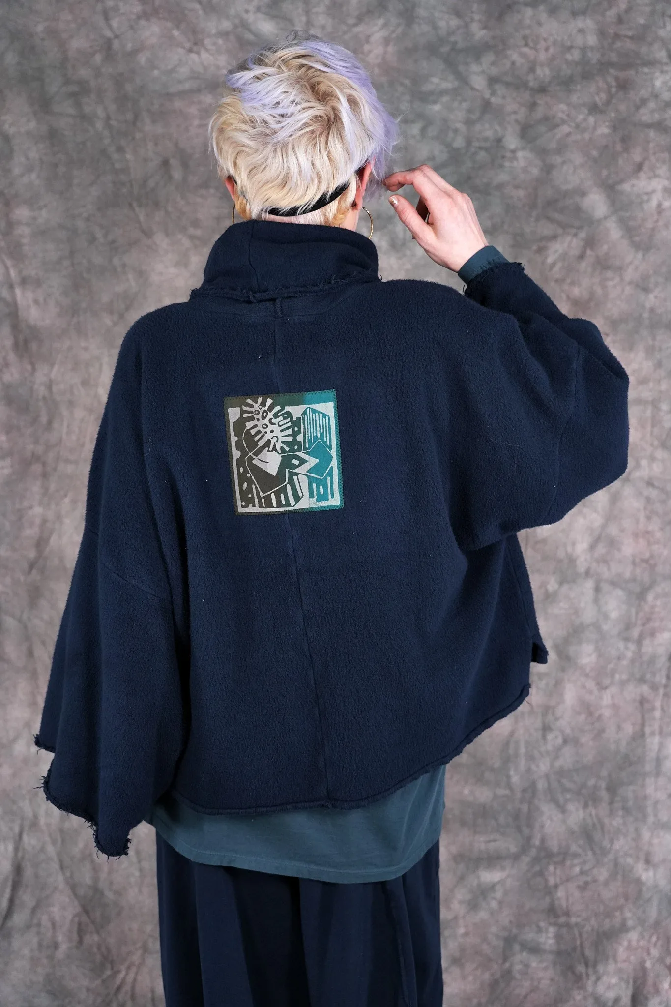 1589 Crop Sherpa Cowl Atlantic