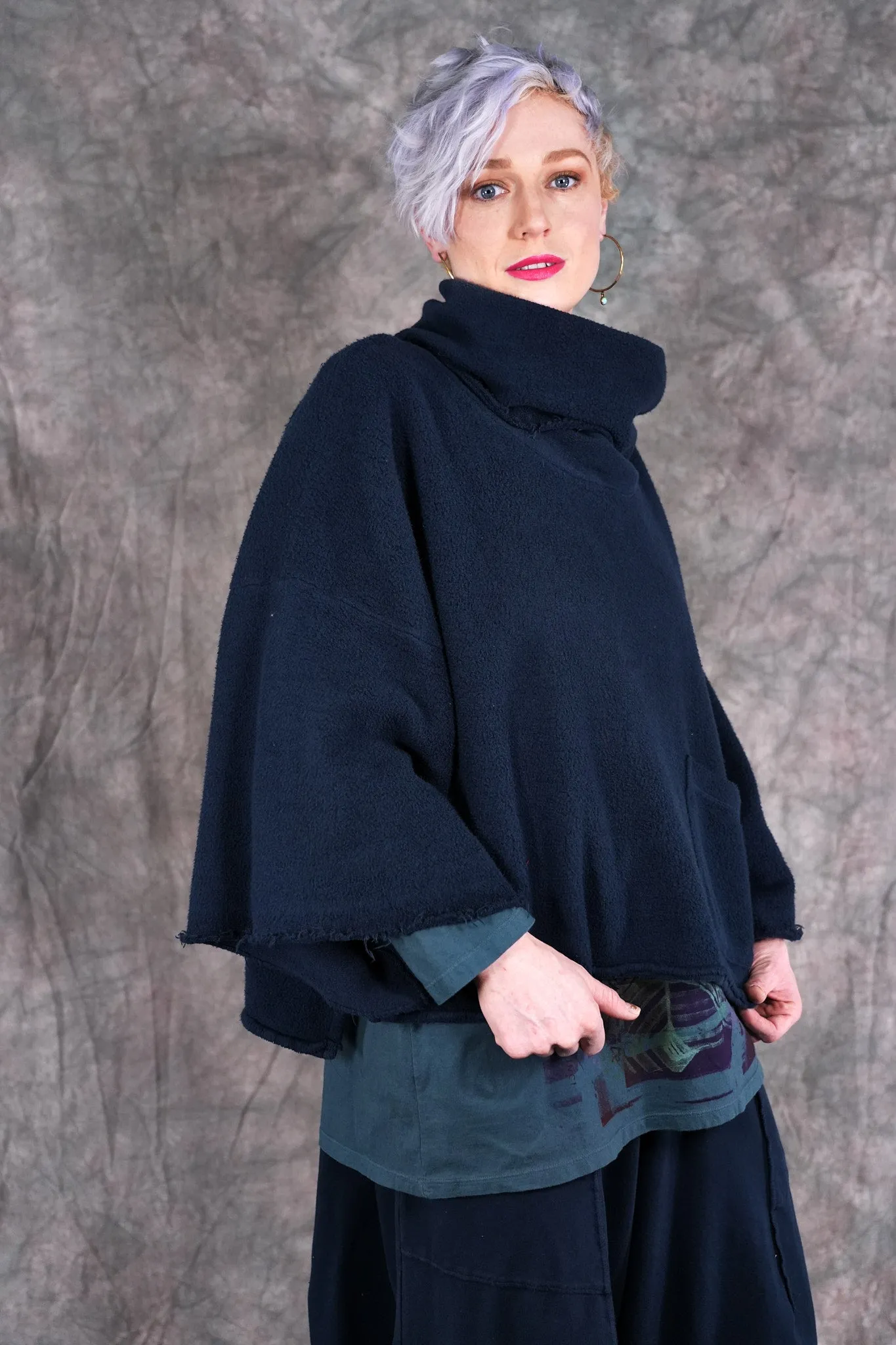 1589 Crop Sherpa Cowl Atlantic