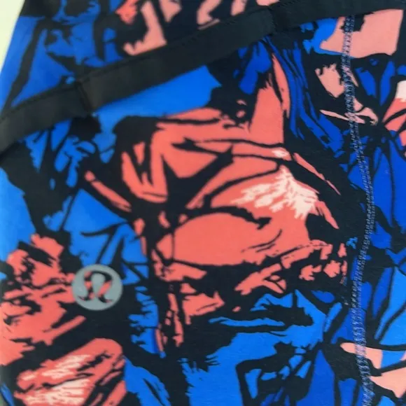 89. Lululemon Speed ShortPaint Storm Harbor Blue Multi / Black