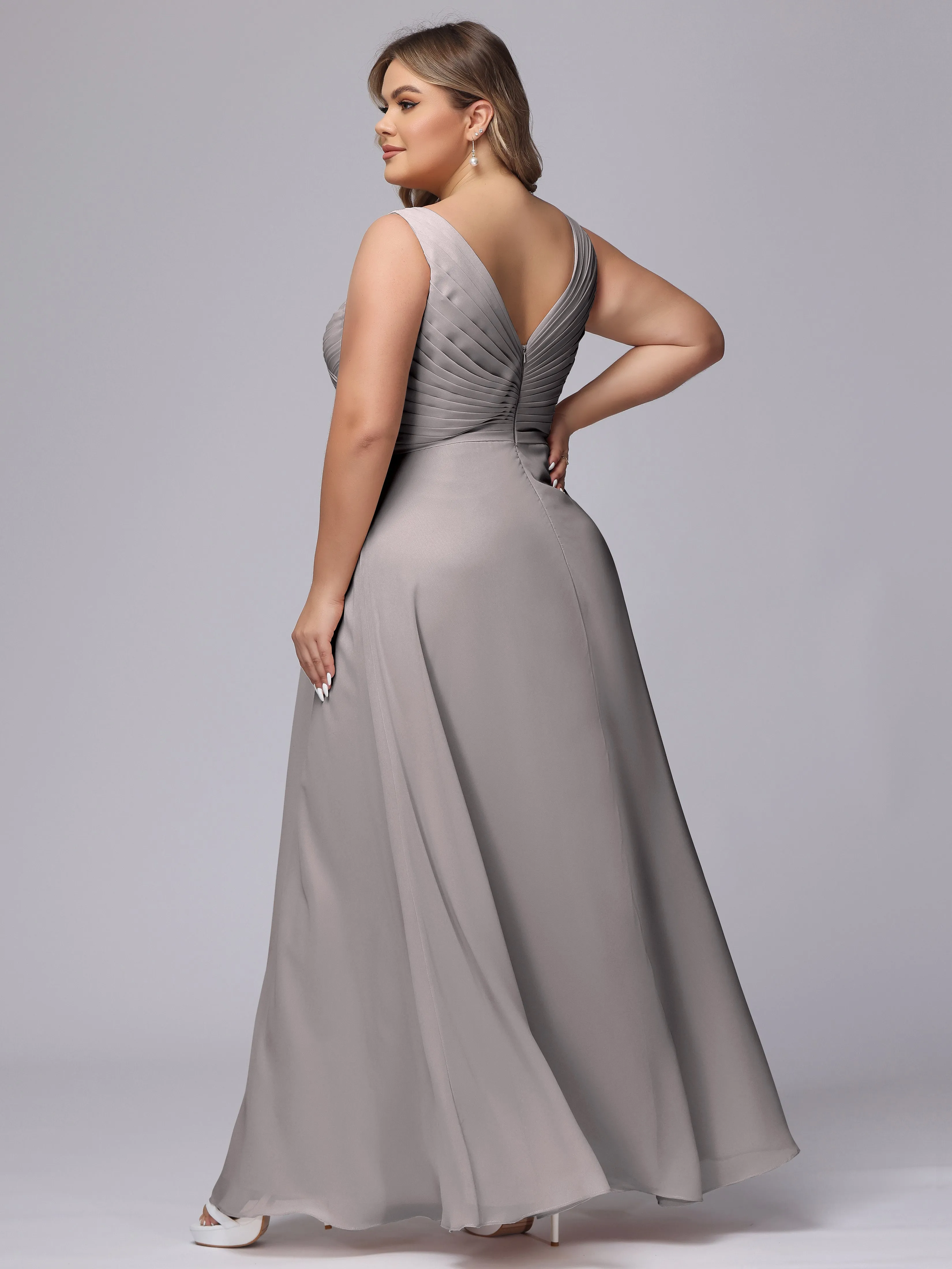 A-line Sleeveless V-back Chiffon Plus Size Bridesmaid Dress