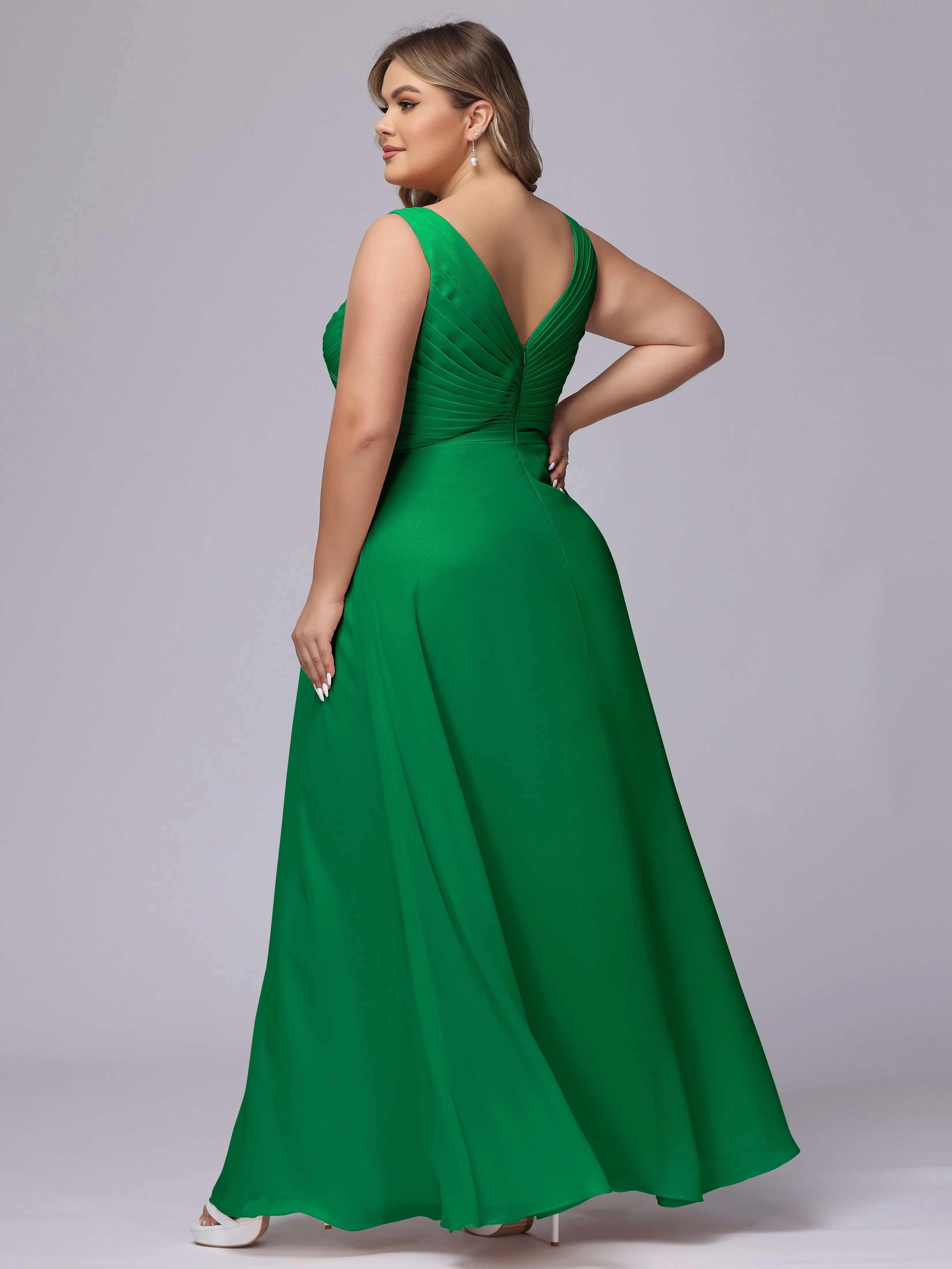 A-line Sleeveless V-back Chiffon Plus Size Bridesmaid Dress
