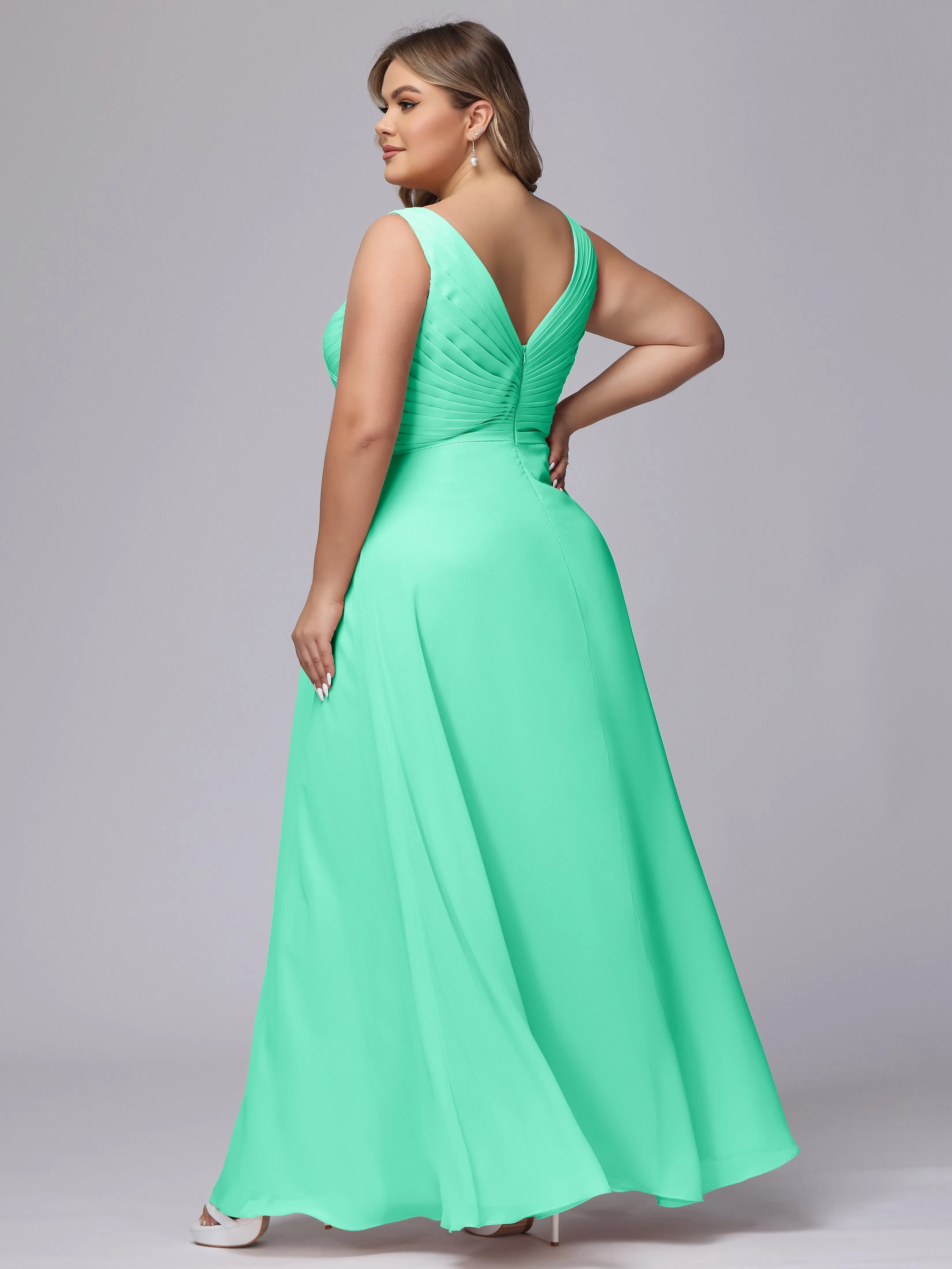 A-line Sleeveless V-back Chiffon Plus Size Bridesmaid Dress