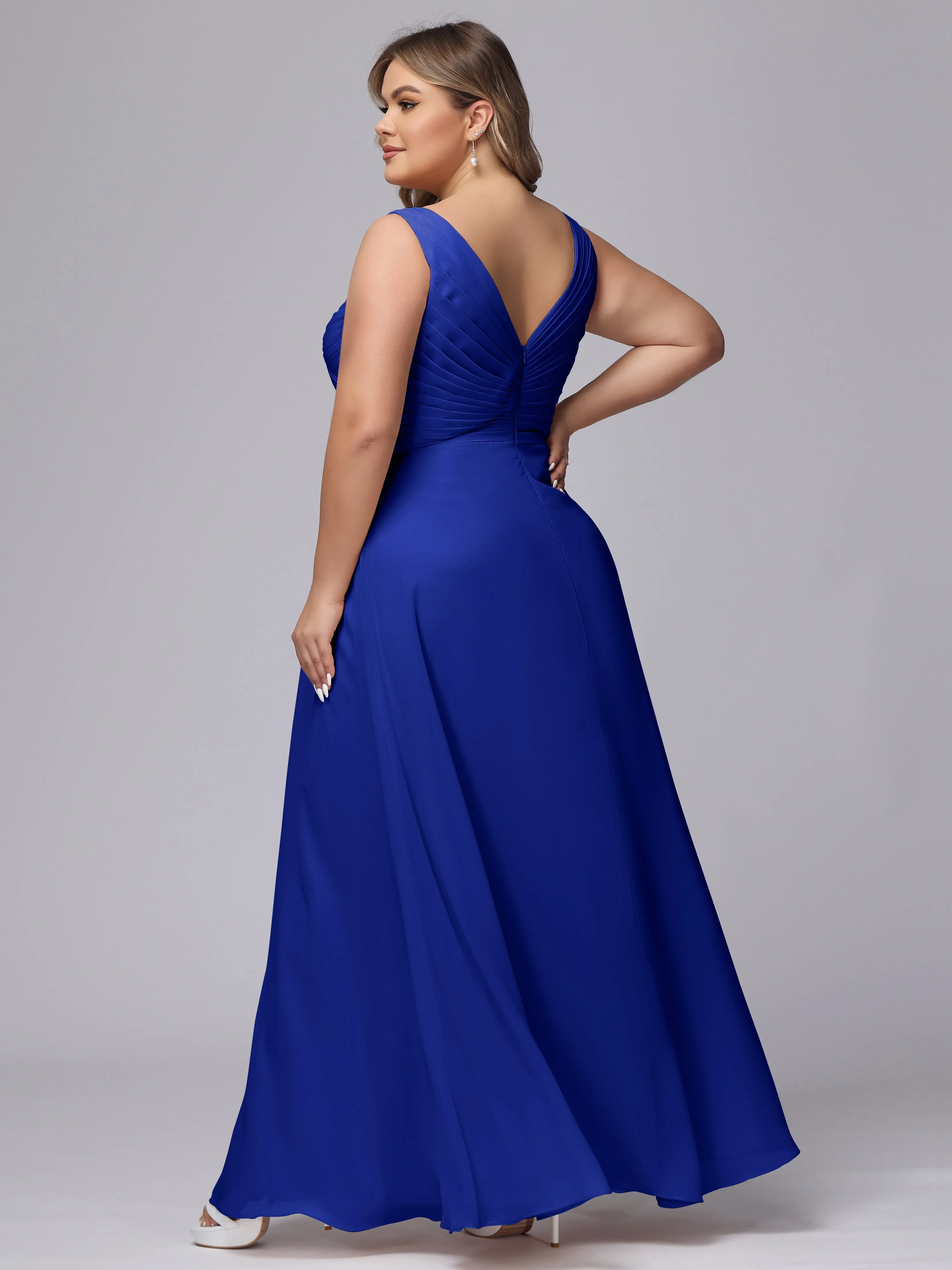 A-line Sleeveless V-back Chiffon Plus Size Bridesmaid Dress