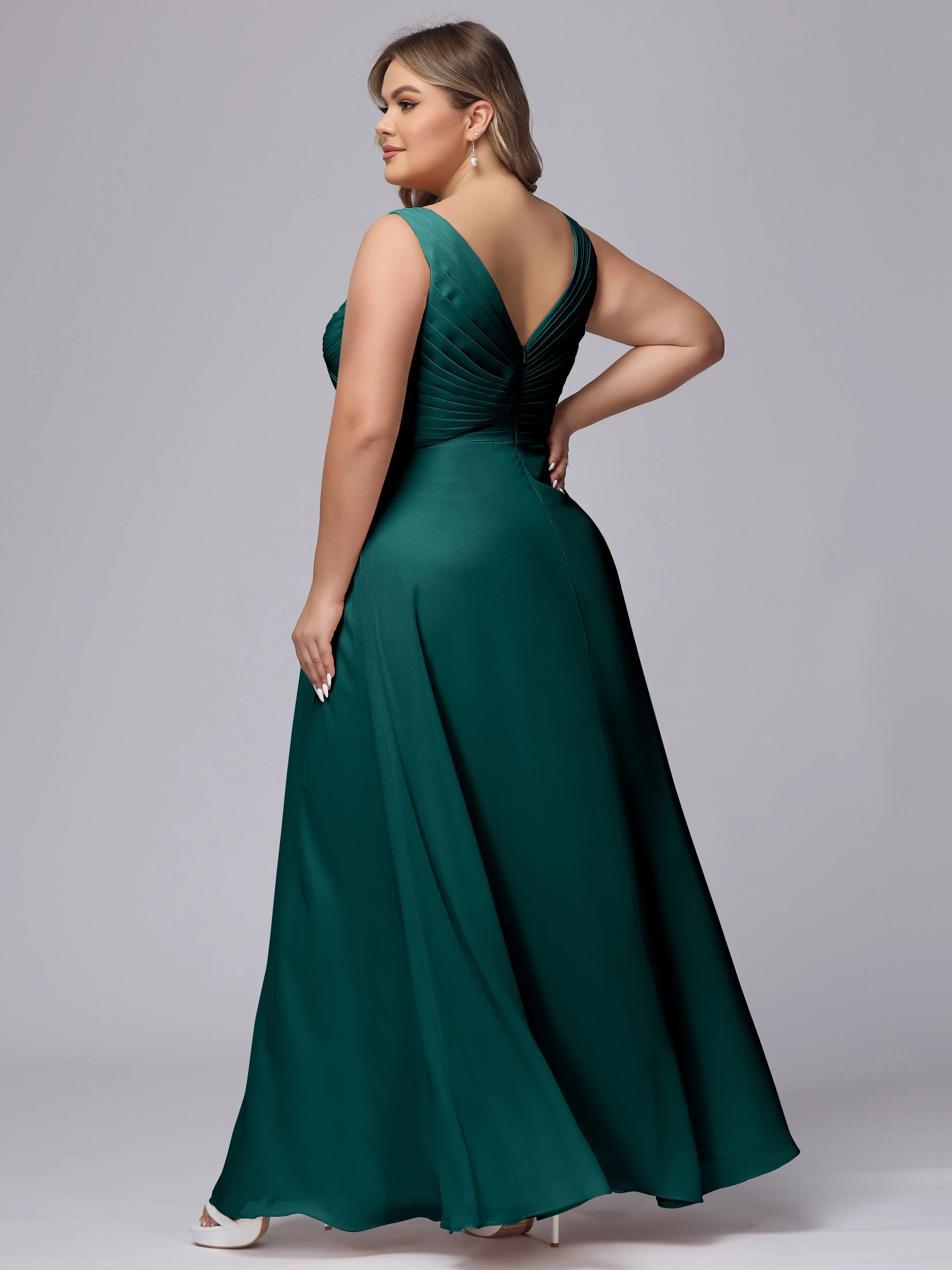 A-line Sleeveless V-back Chiffon Plus Size Bridesmaid Dress