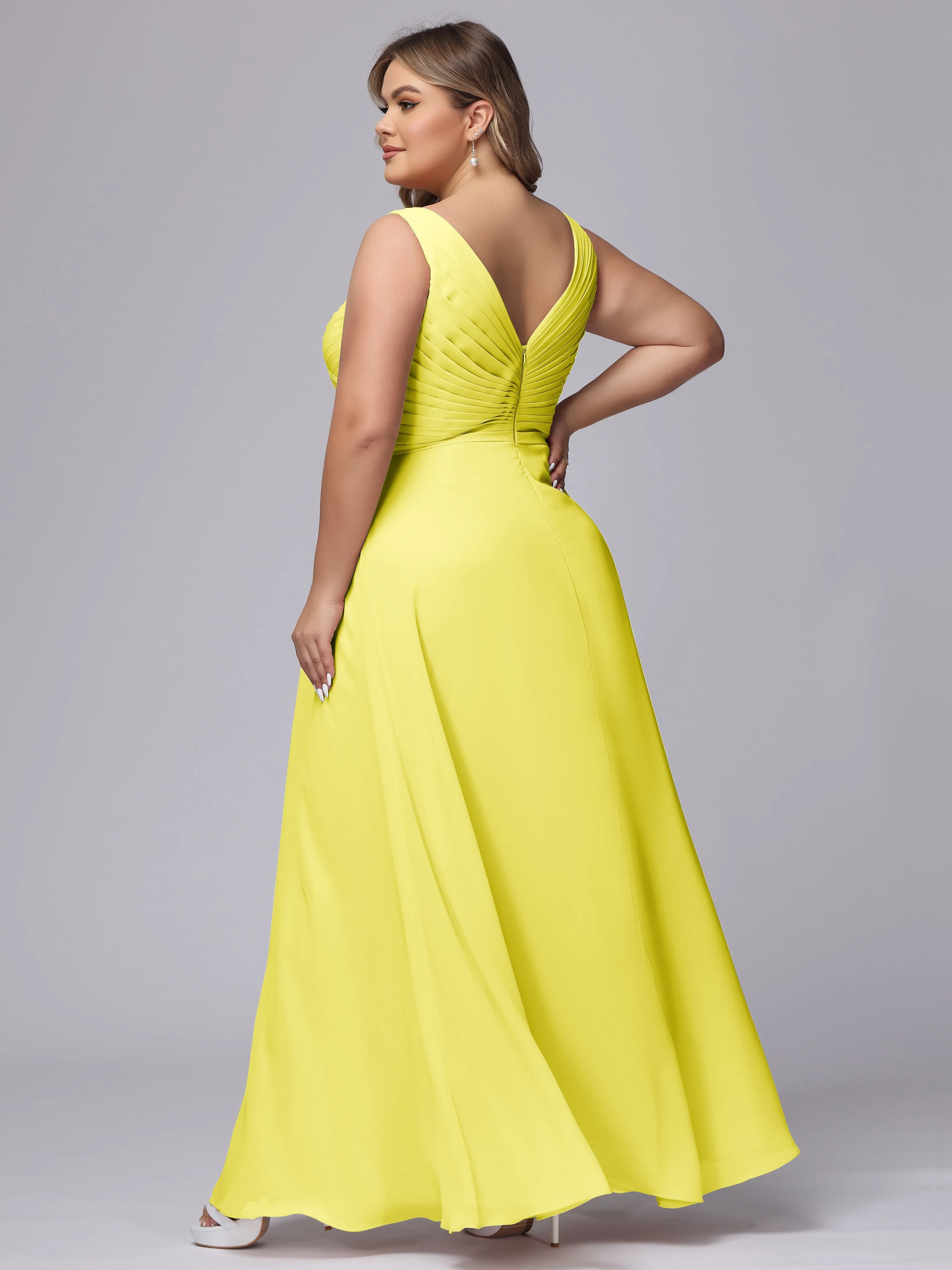 A-line Sleeveless V-back Chiffon Plus Size Bridesmaid Dress