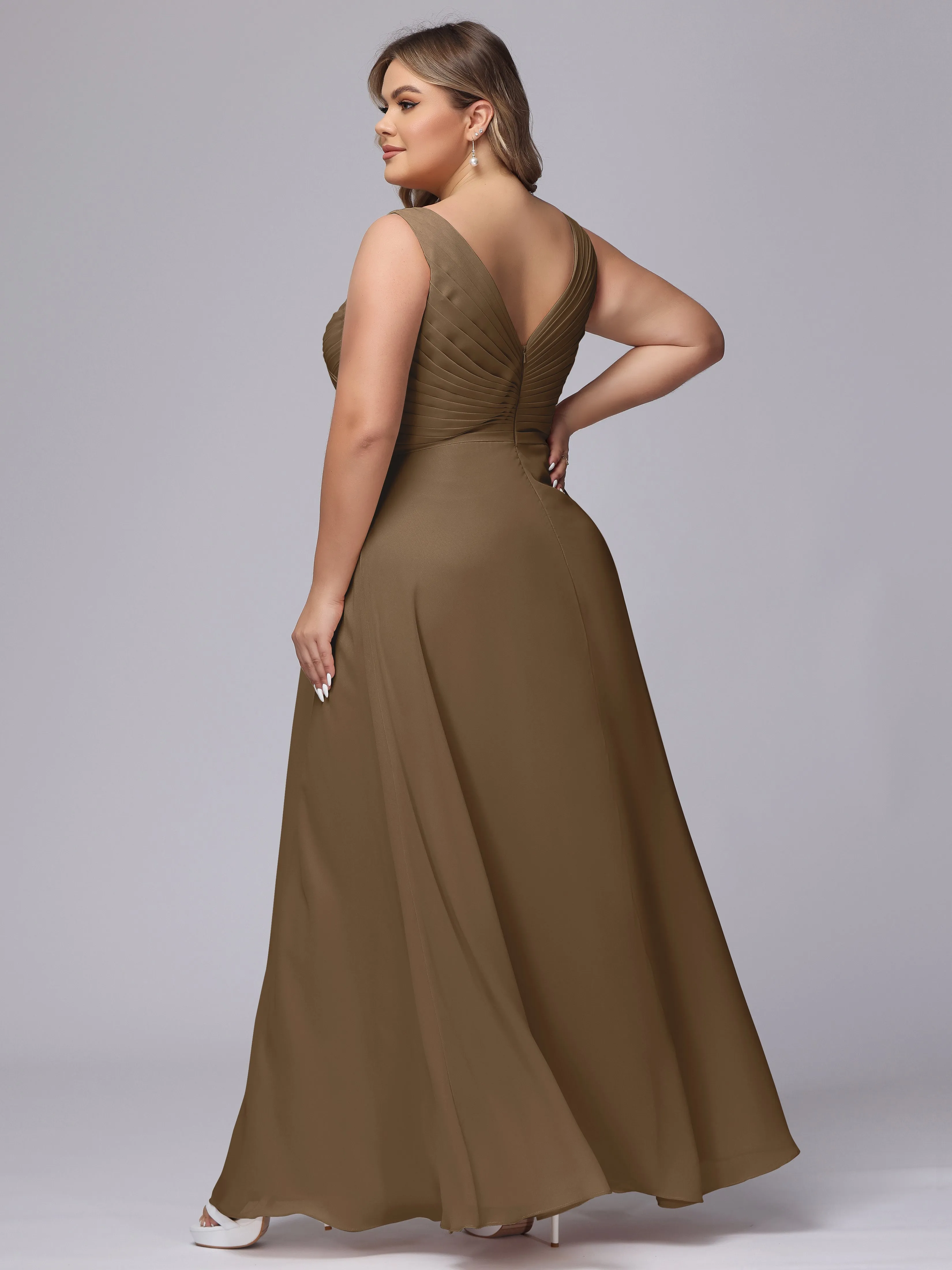 A-line Sleeveless V-back Chiffon Plus Size Bridesmaid Dress