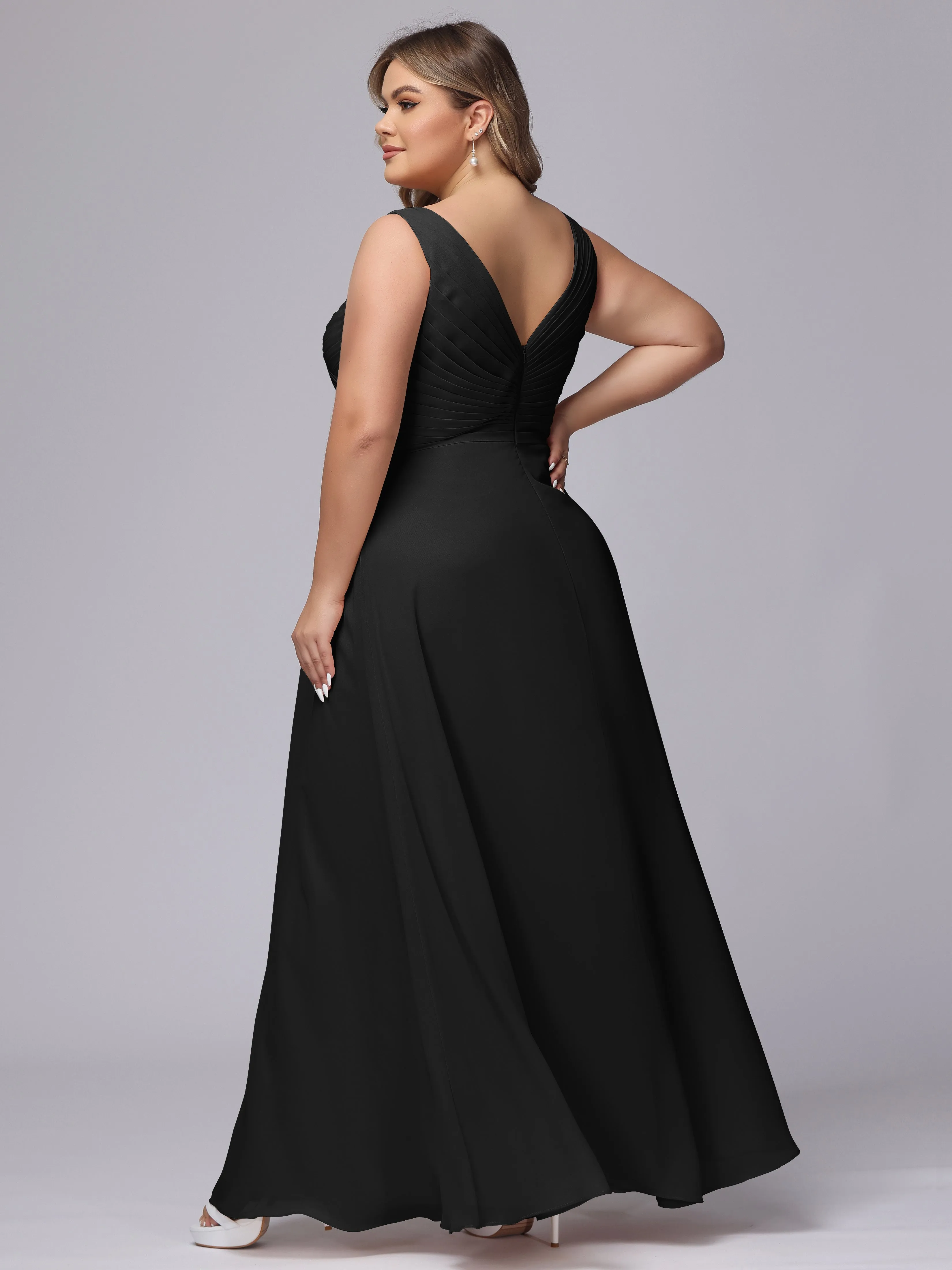 A-line Sleeveless V-back Chiffon Plus Size Bridesmaid Dress
