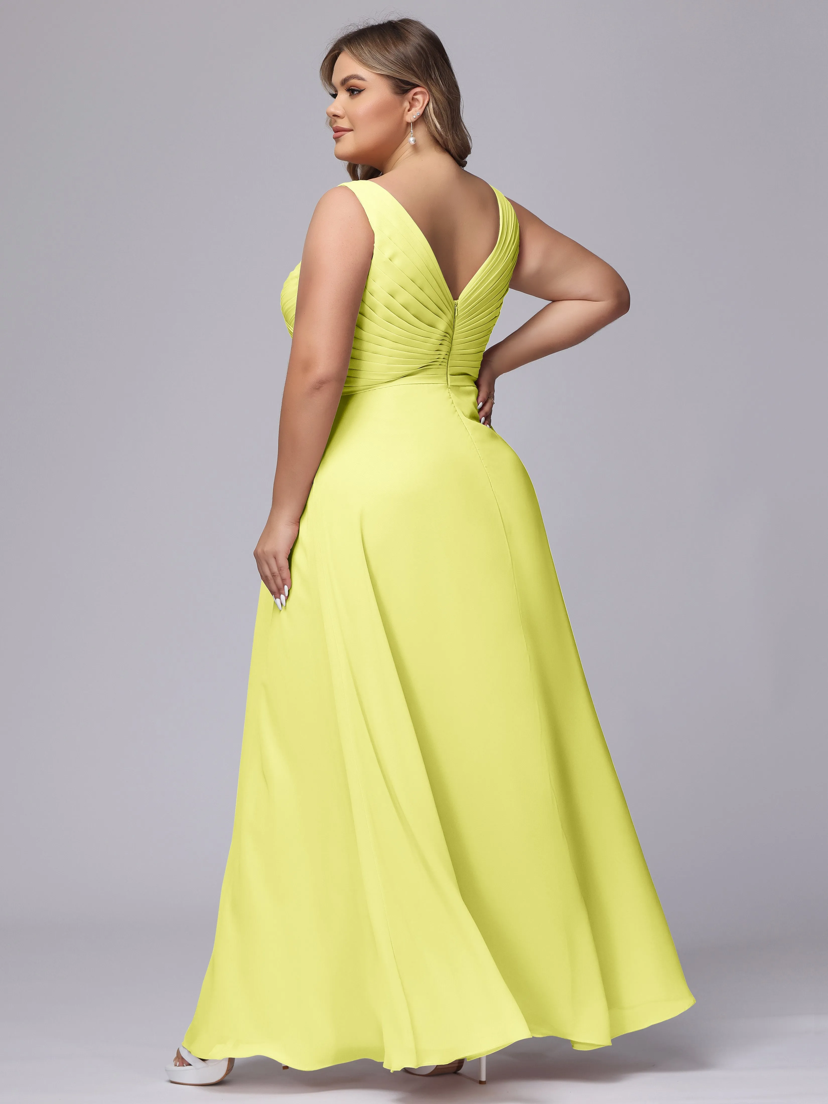 A-line Sleeveless V-back Chiffon Plus Size Bridesmaid Dress