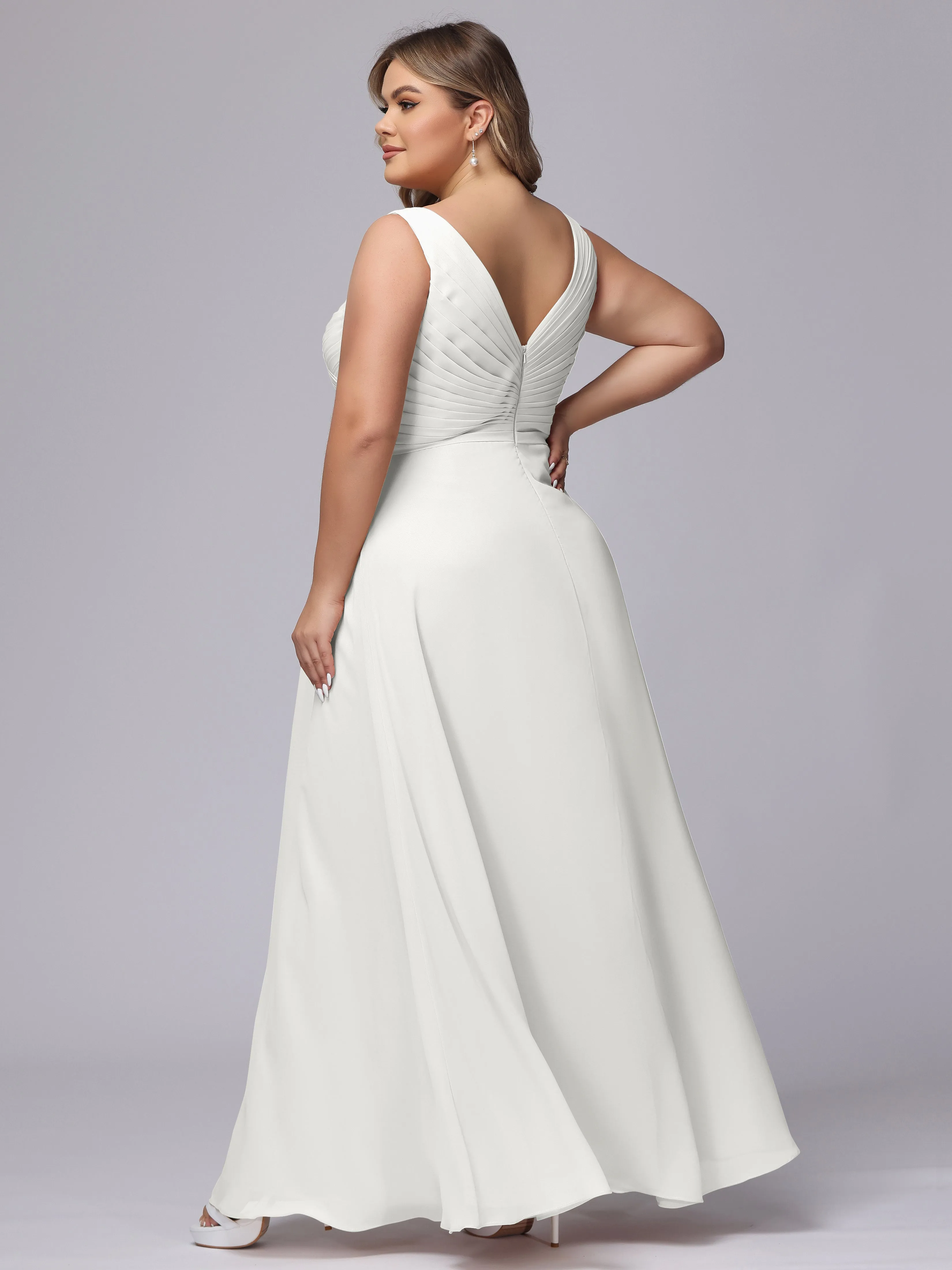 A-line Sleeveless V-back Chiffon Plus Size Bridesmaid Dress