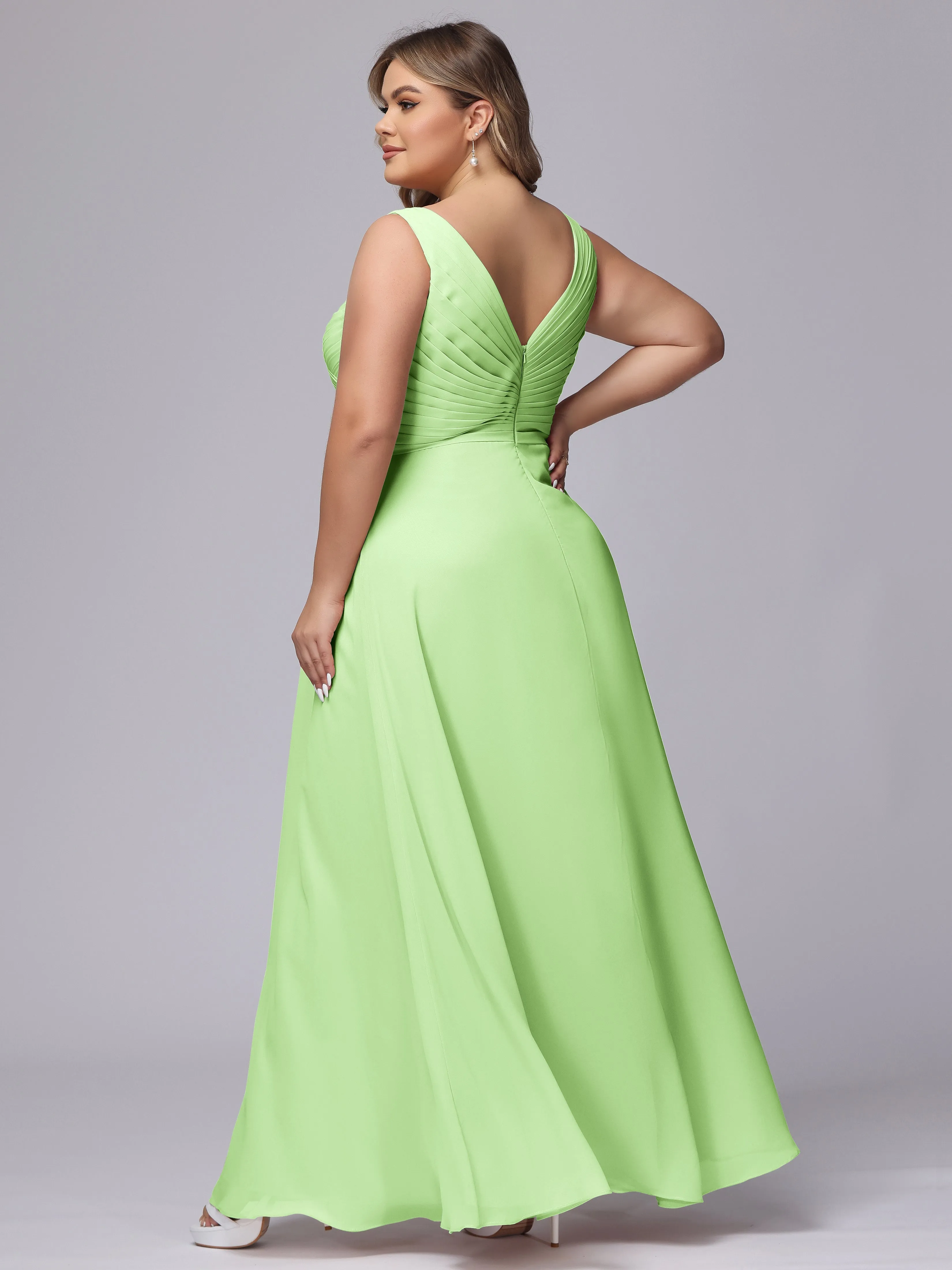 A-line Sleeveless V-back Chiffon Plus Size Bridesmaid Dress