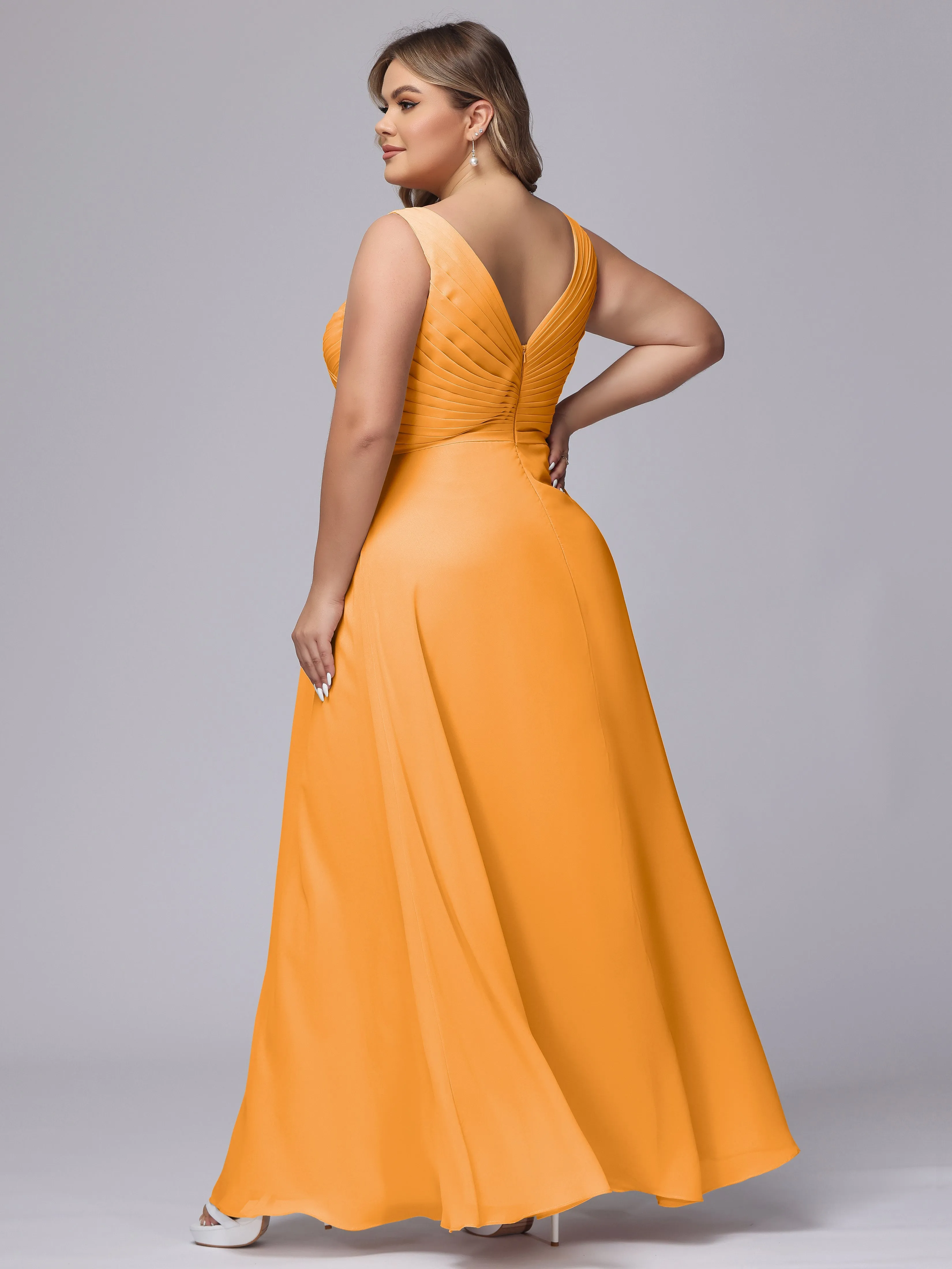 A-line Sleeveless V-back Chiffon Plus Size Bridesmaid Dress