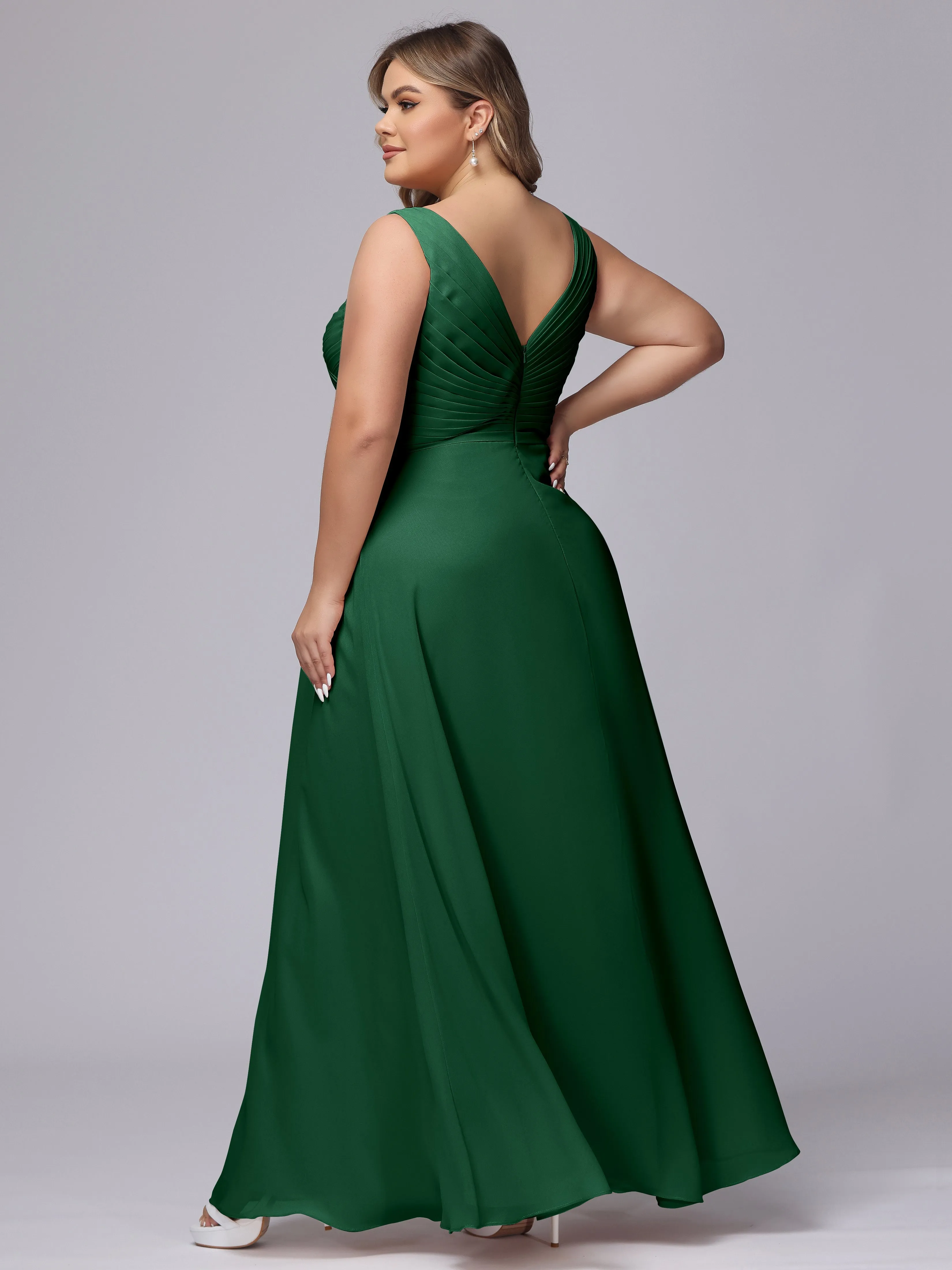 A-line Sleeveless V-back Chiffon Plus Size Bridesmaid Dress