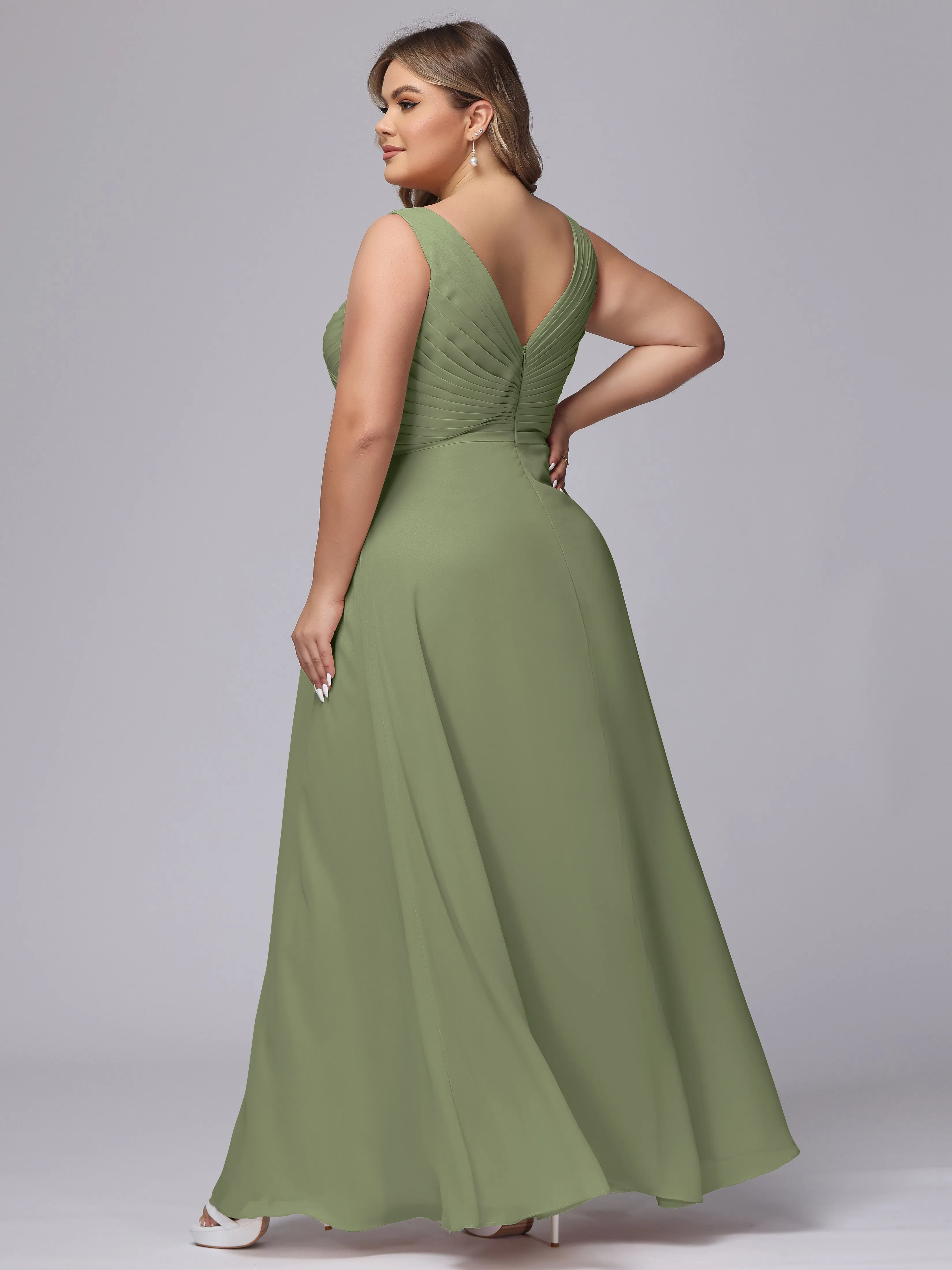 A-line Sleeveless V-back Chiffon Plus Size Bridesmaid Dress
