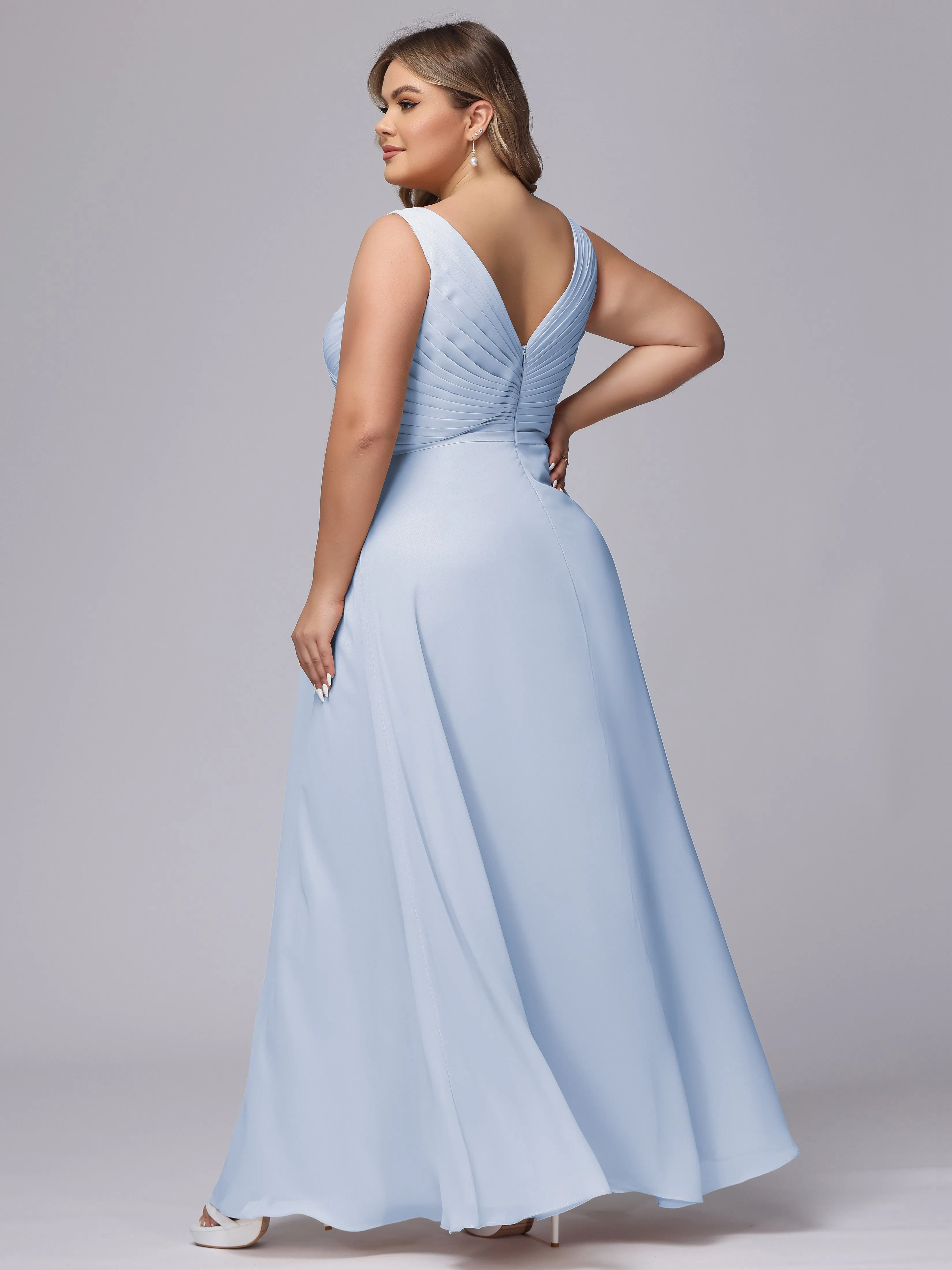 A-line Sleeveless V-back Chiffon Plus Size Bridesmaid Dress