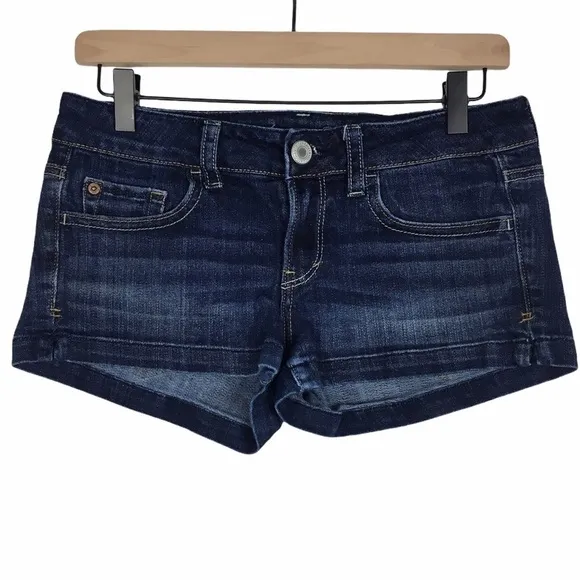 AMERICAN EAGLE Jean Shorts 2” Inseam Dark Stretch Embroidered Pockets Size 4