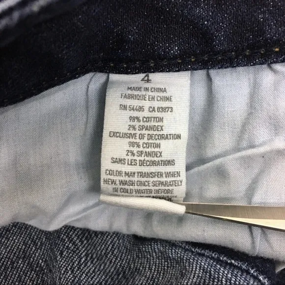 AMERICAN EAGLE Jean Shorts 2” Inseam Dark Stretch Embroidered Pockets Size 4