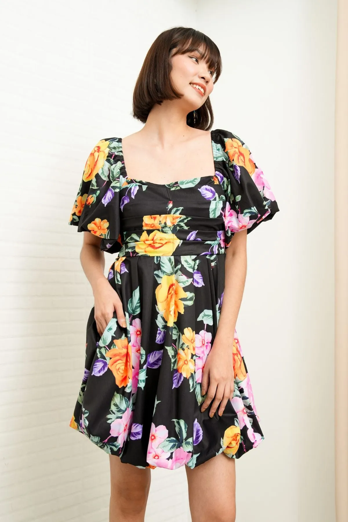 ANYA Pleated Puff-Sleeve Floral Dress (Black)