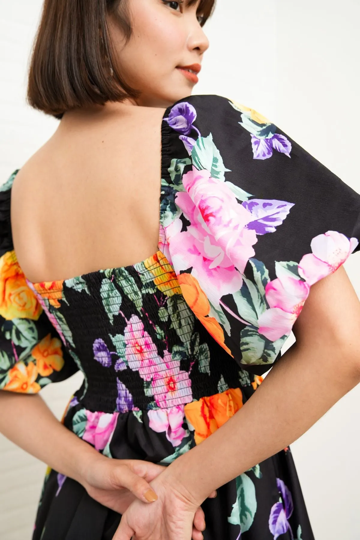 ANYA Pleated Puff-Sleeve Floral Dress (Black)