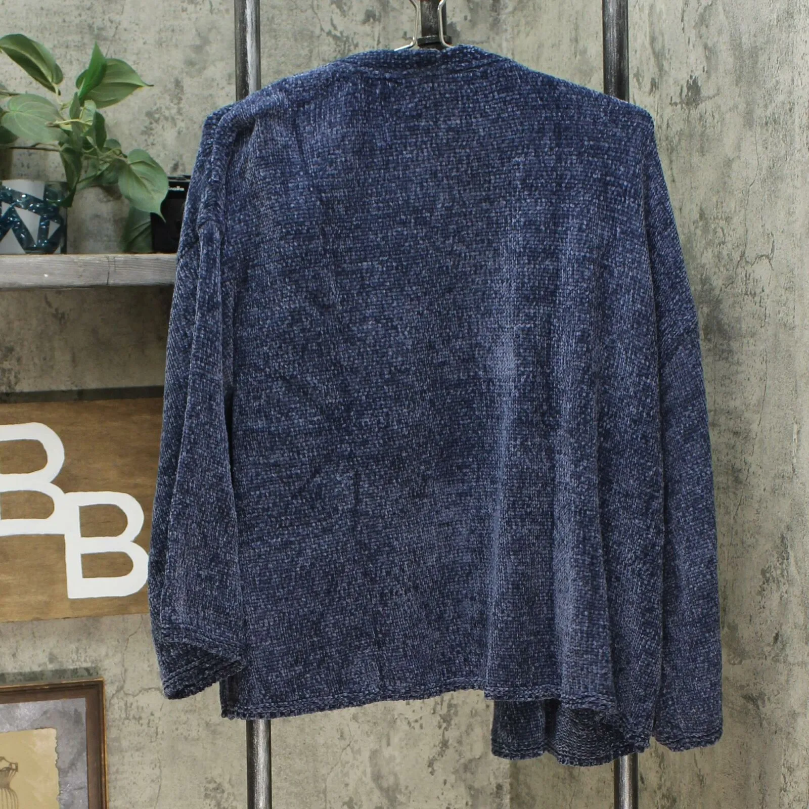 AnyBody Women's Chenille Cropped Cardigan Sweater