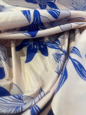 B01 colette 001 viscose soft pink electric blue flowers