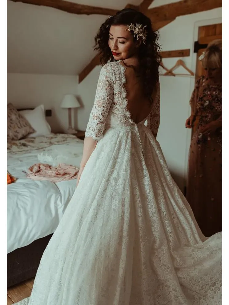 Backless Modest Vintage Lace Ball Gown Wedding Dresses with Sleeves, QB324
