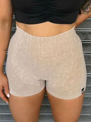 BC RARE TRAINING SHORTS in Beige