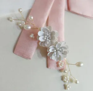 Blossom Pearl brooch