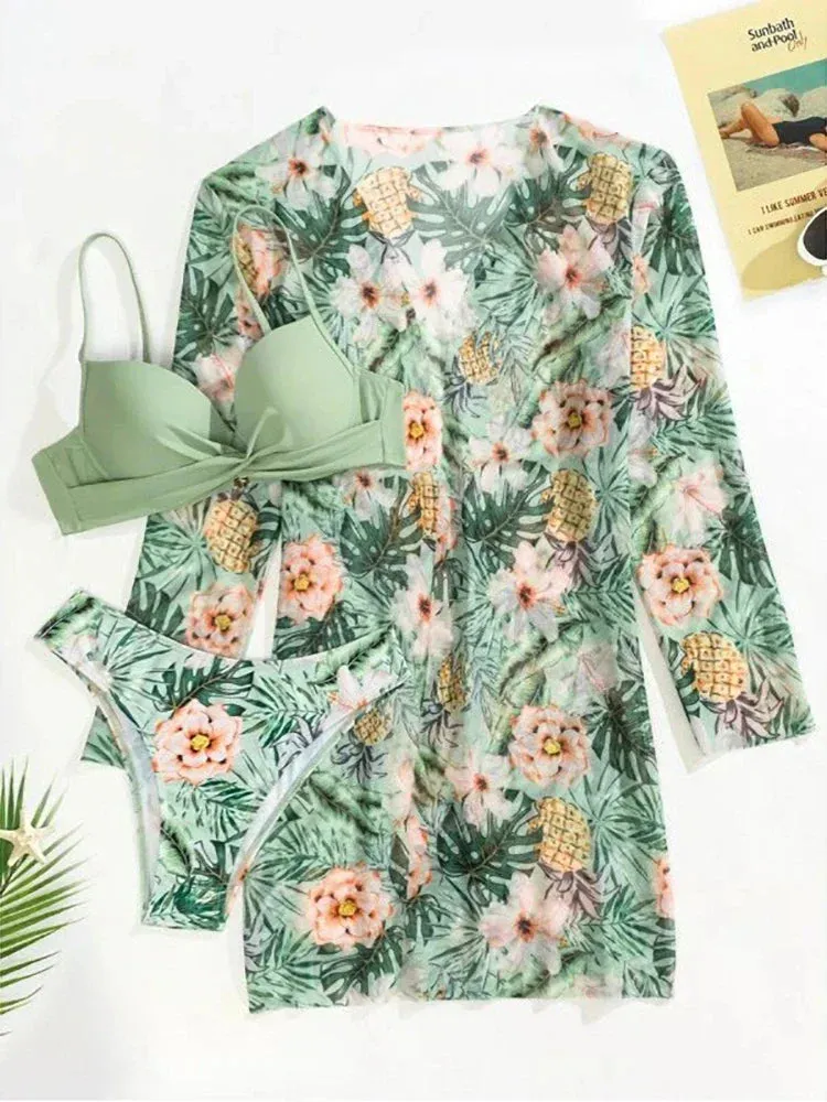 Dalia® | Relaxed and timeless   swimsuit