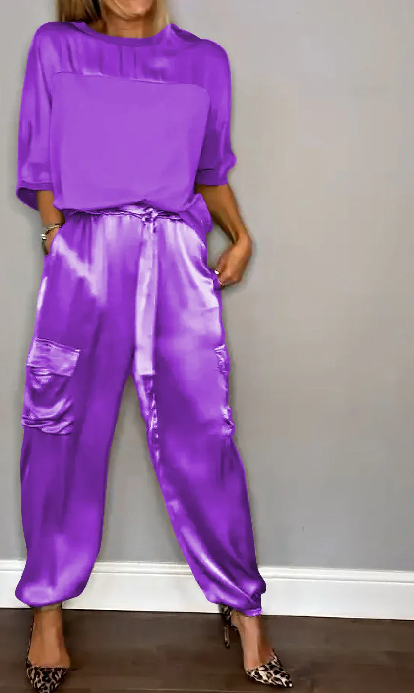 Dana® | 2-piece women's suit with short sleeves and trousers in smooth satin