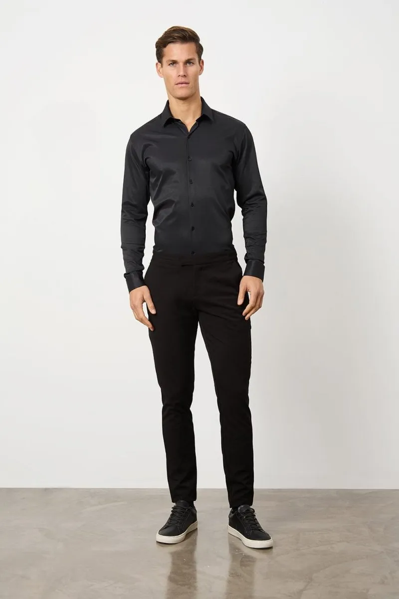 Defined Twill Shirt in Black