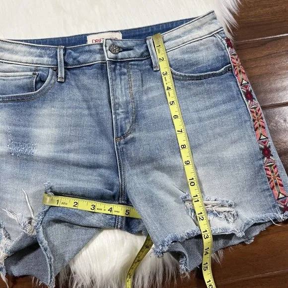 Driftwood‎ Women's Size 27 Lulu Embroidered Cut Off Denim Jean Shorts