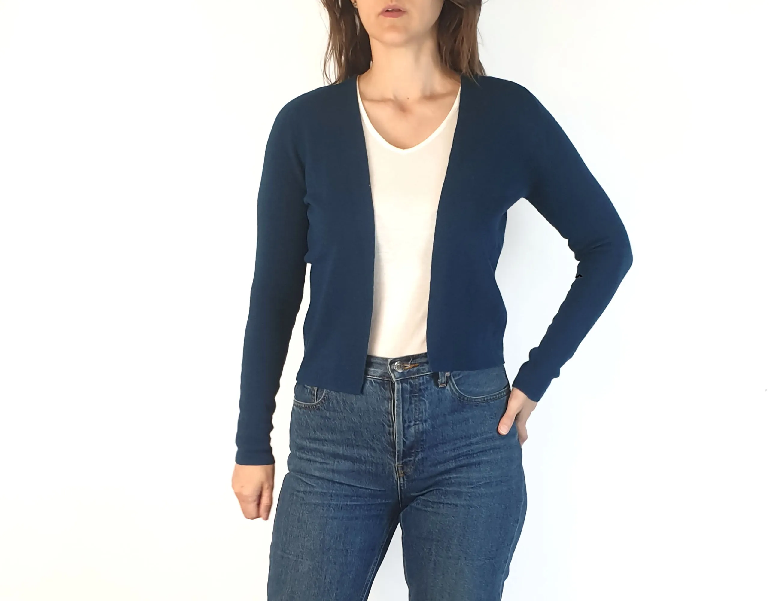 Elk teal blue 100% merino wool cropped open style cardigan size XS, fits 6 and 8
