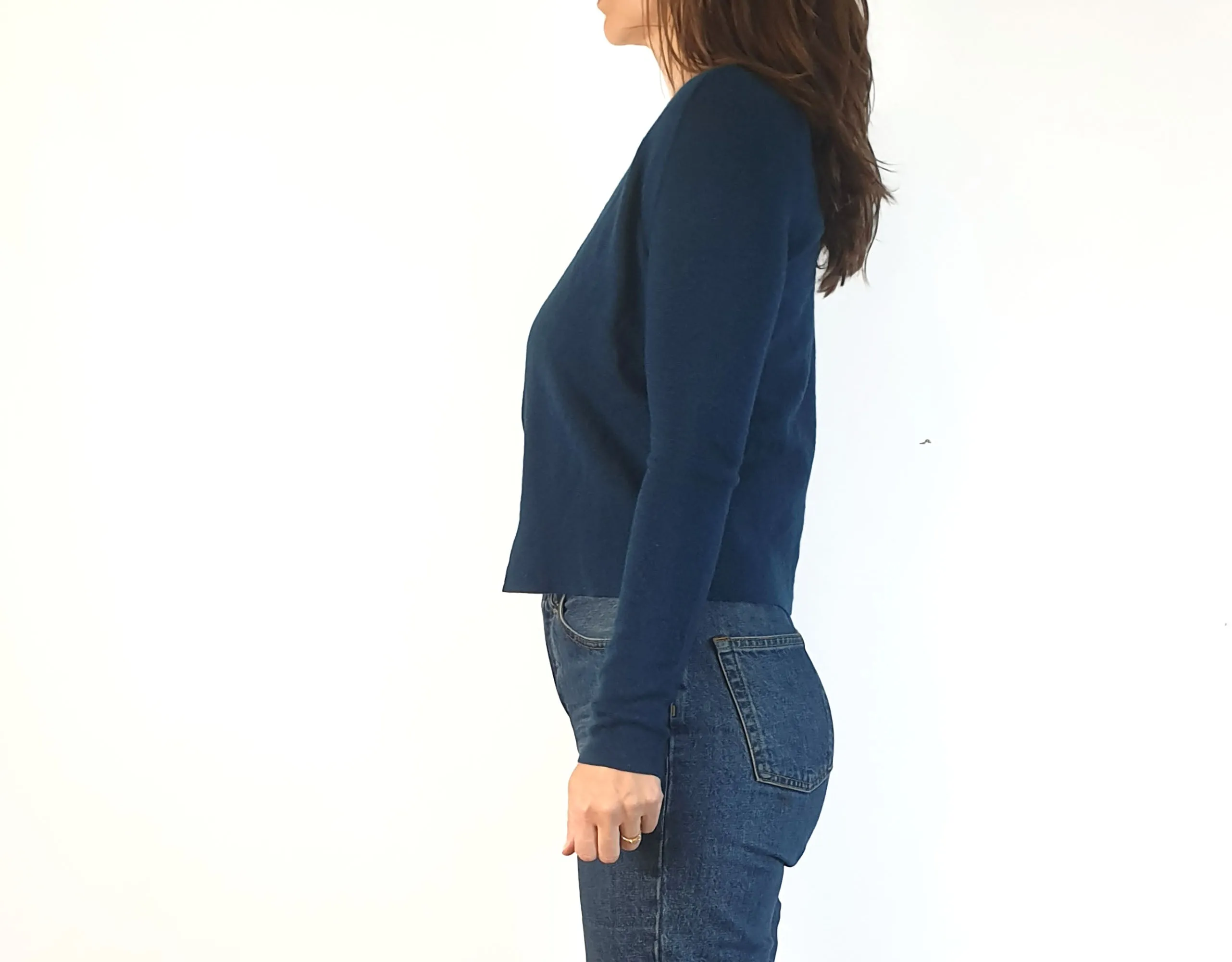 Elk teal blue 100% merino wool cropped open style cardigan size XS, fits 6 and 8
