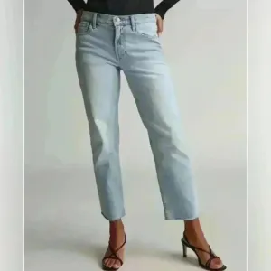 Everlane The Cropped Shortie Low Rise Organic cotton Jeans Light Wash Jean Sz 26