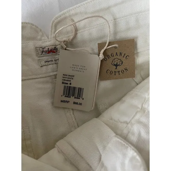 Faherty Rikki Shorts in White Size S