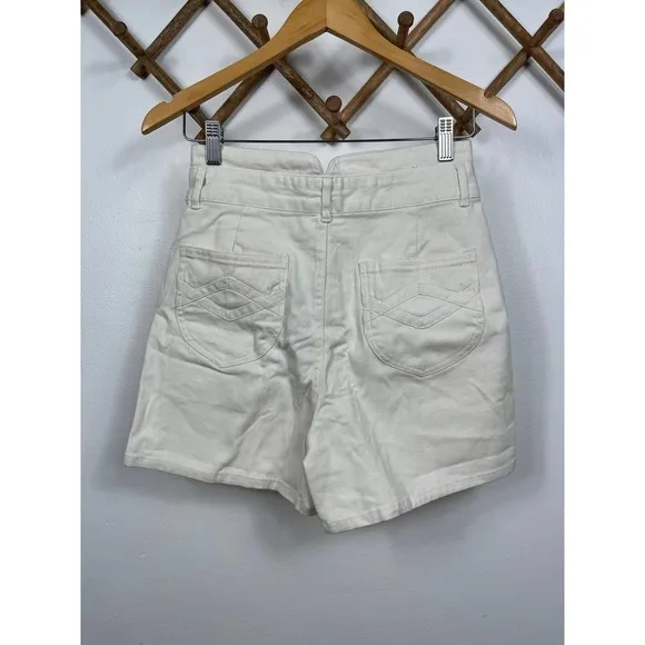 Faherty Rikki Shorts in White Size S
