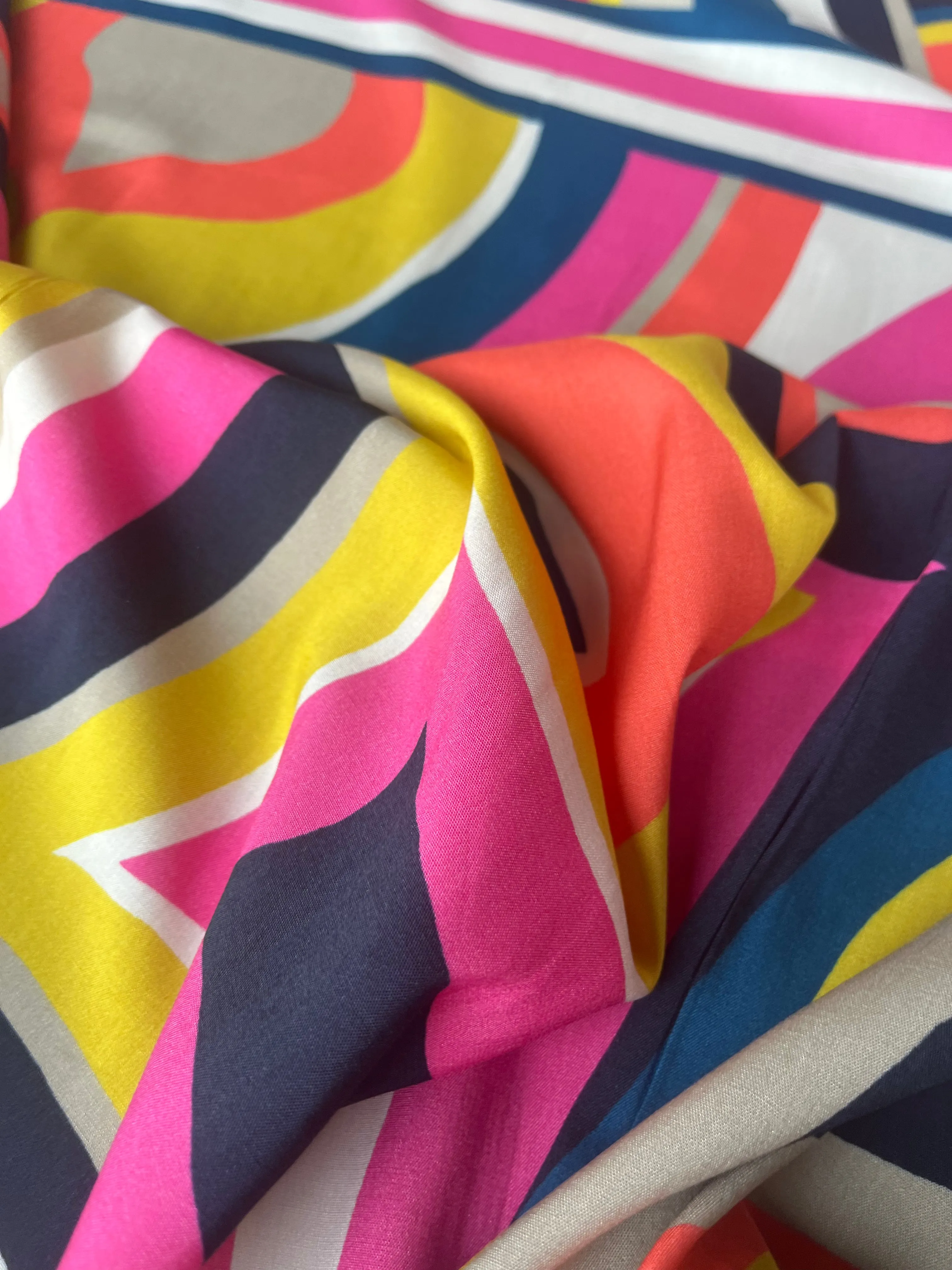 Fatima 015 viscose fibrane with Pucci style print