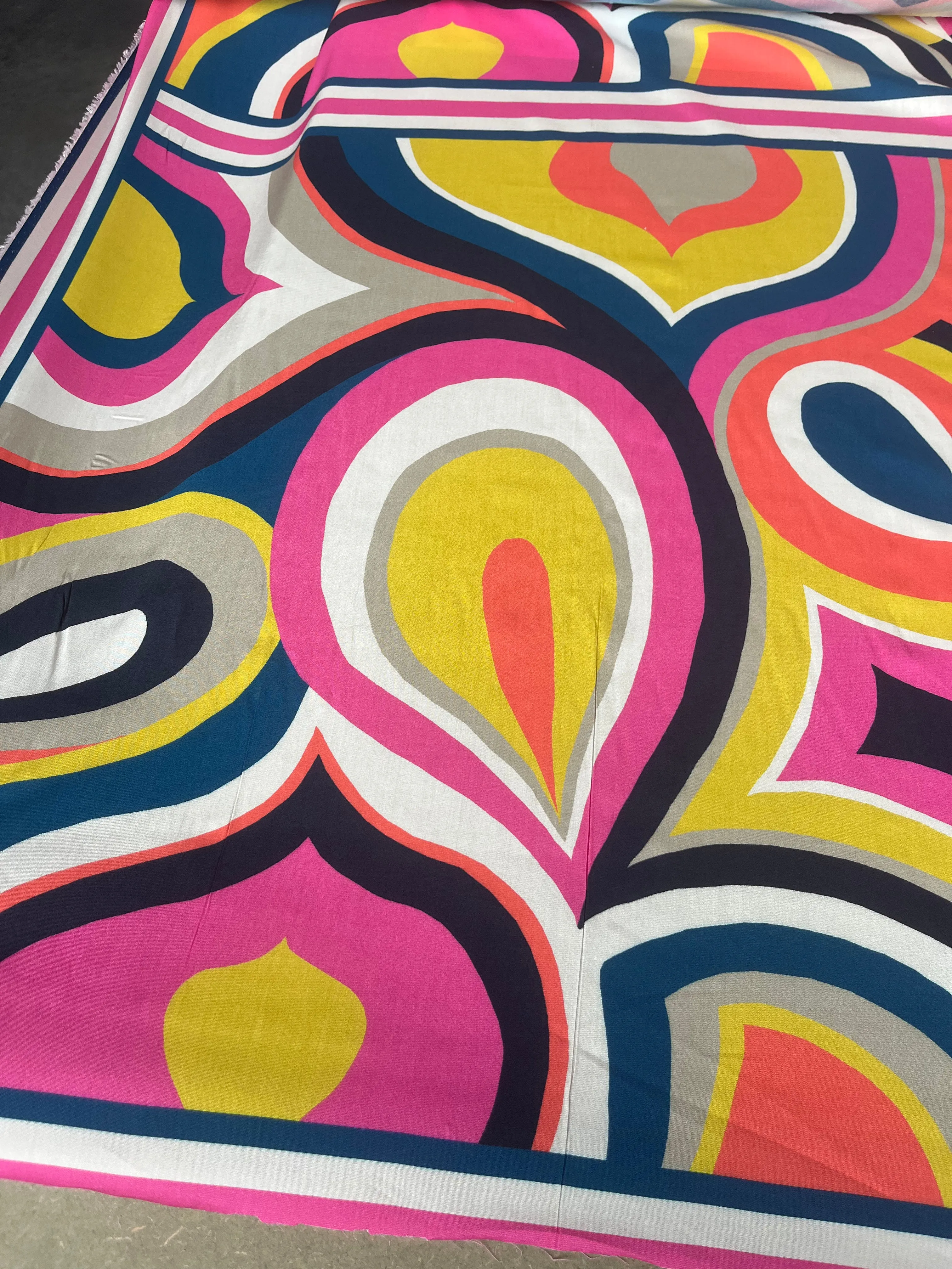 Fatima 015 viscose fibrane with Pucci style print