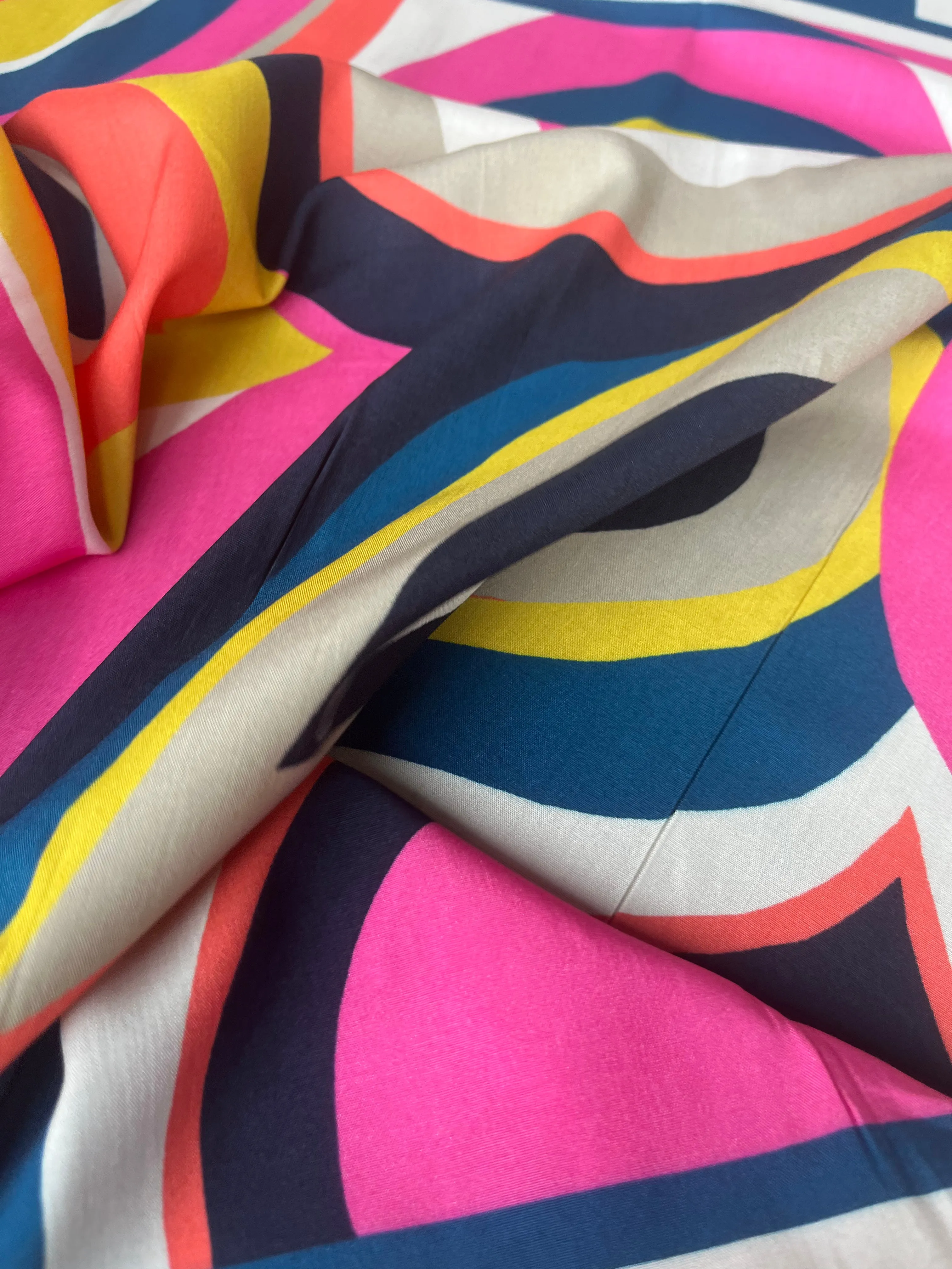 Fatima 015 viscose fibrane with Pucci style print
