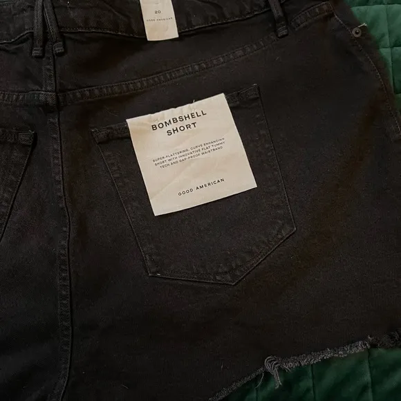 Good American Black denim bombshell shorts