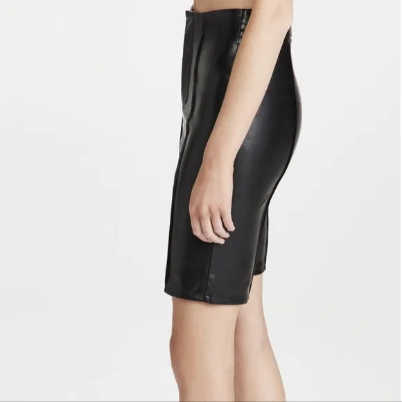 Good American NWT Women's faux Leather Vegan Black Bike Shorts Size 3