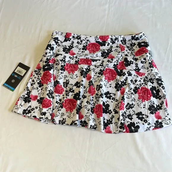 Ibkul Linited Edition 14in Swing Skort Xenia Red and Black Floral