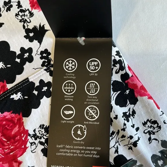 Ibkul Linited Edition 14in Swing Skort Xenia Red and Black Floral