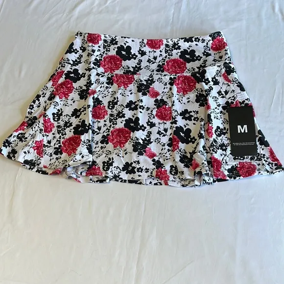 Ibkul Linited Edition 14in Swing Skort Xenia Red and Black Floral