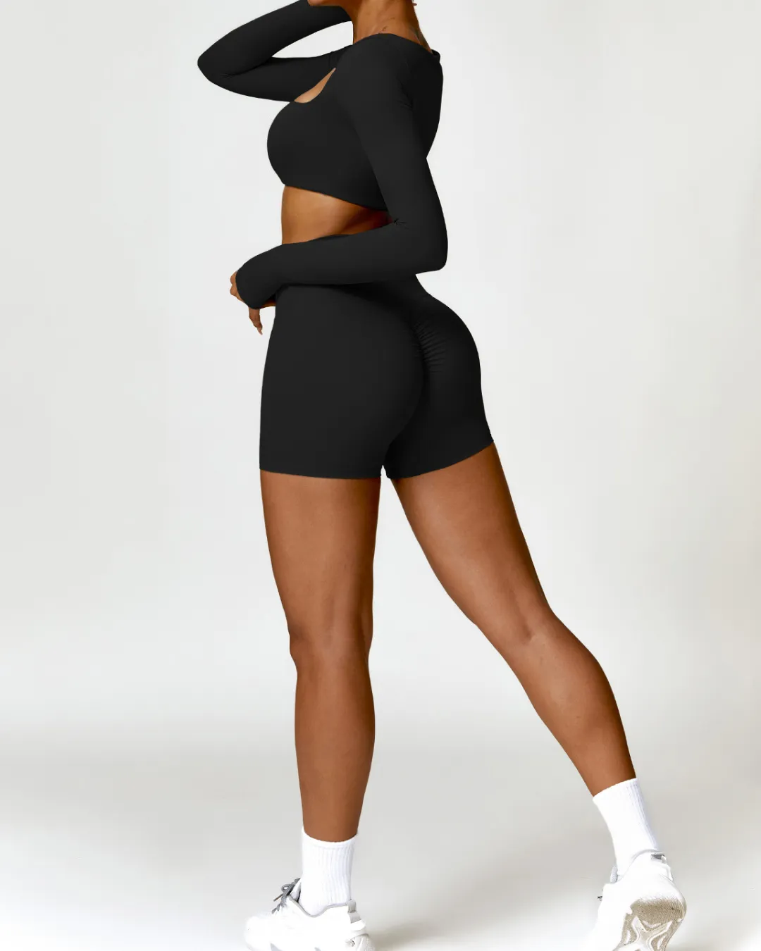 ISABELLE DYNAMIC STRETCH ACTIVE SHORTS