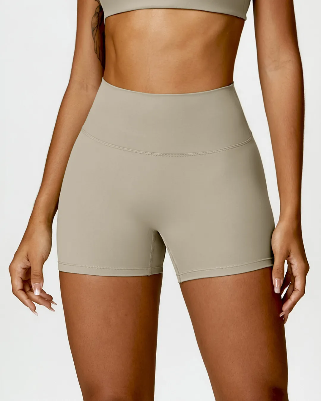 ISABELLE DYNAMIC STRETCH ACTIVE SHORTS