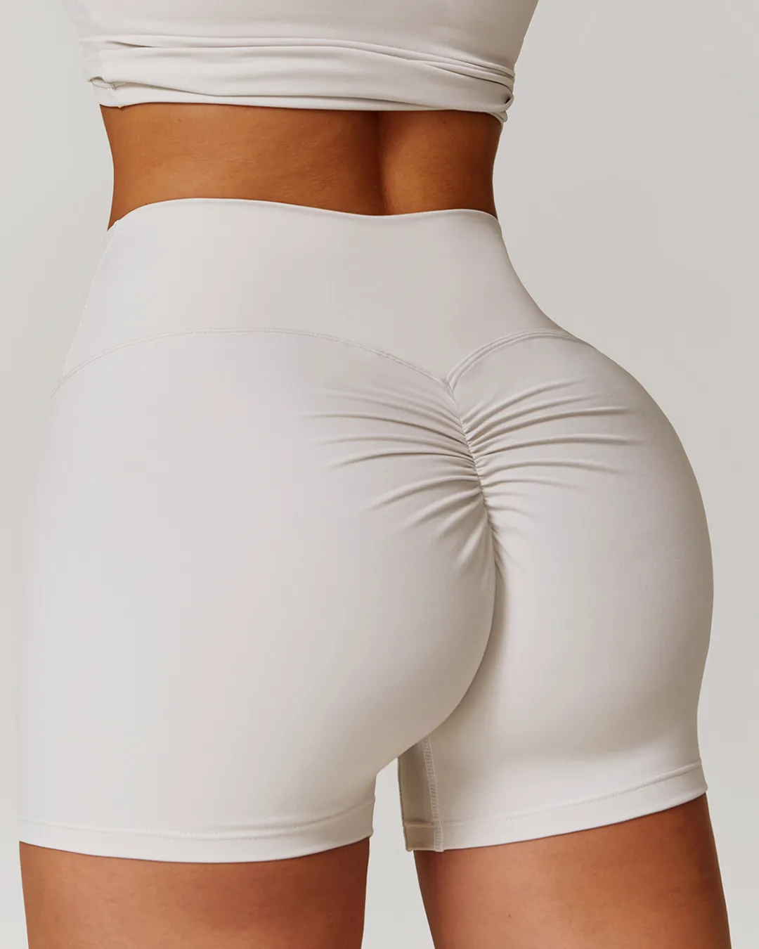 ISABELLE DYNAMIC STRETCH ACTIVE SHORTS