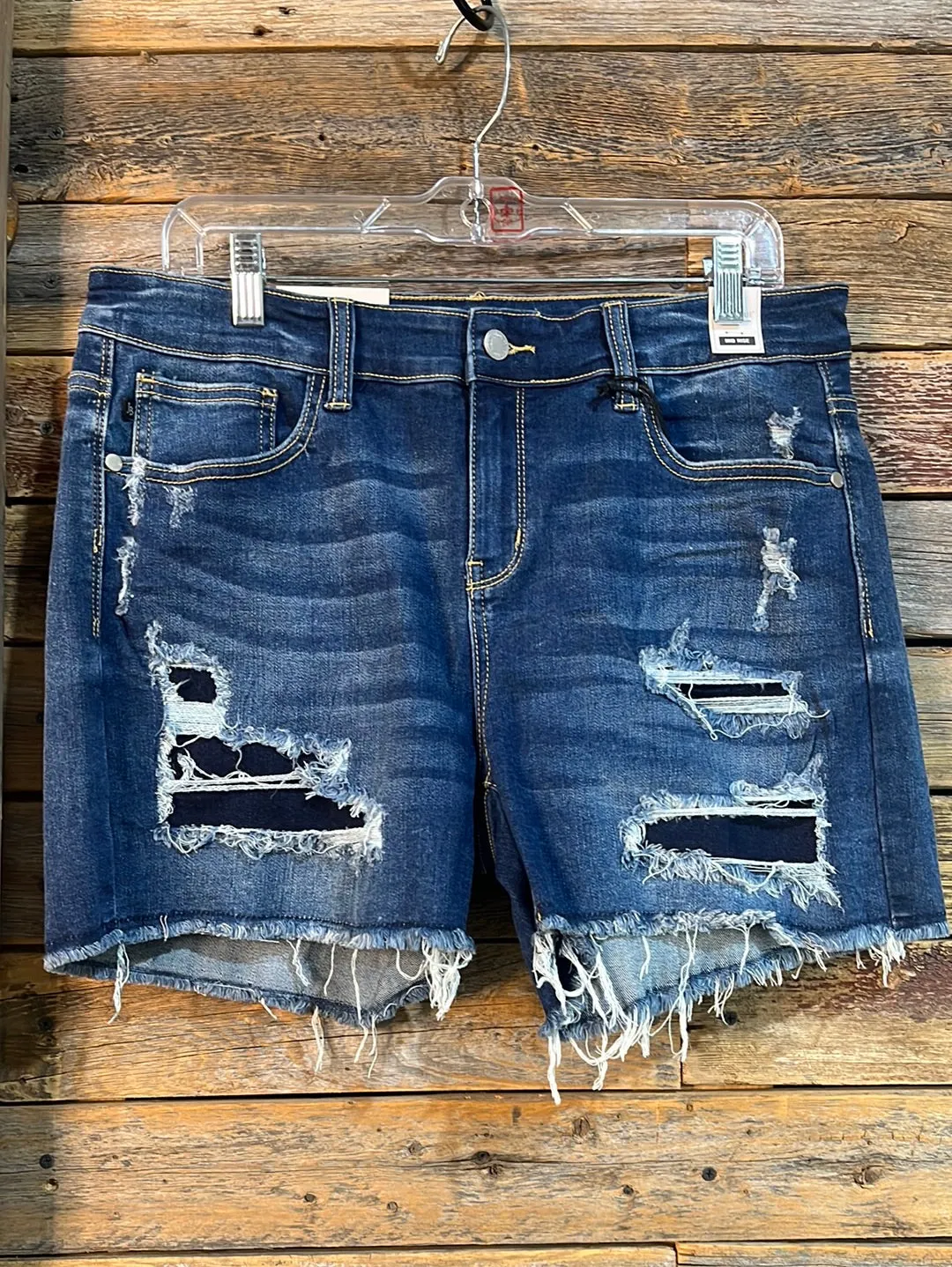 Jackie Patch Cut Off Mid-Rise Short