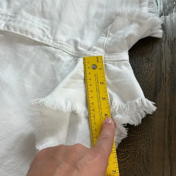 JOE'S JEANS™️ Size 32 'THE OZZIE' 4&quot; White Cutoff Stretch Denim Shorts