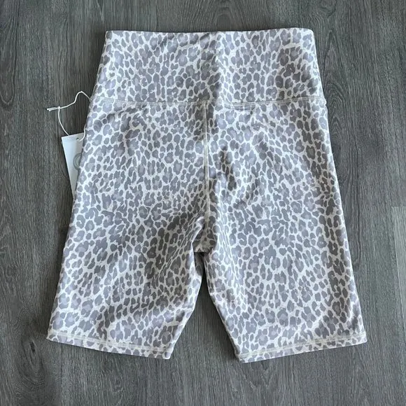 Johnny Was Calme Endurance White Grey Multi Animal Print Biker Shorts Large L